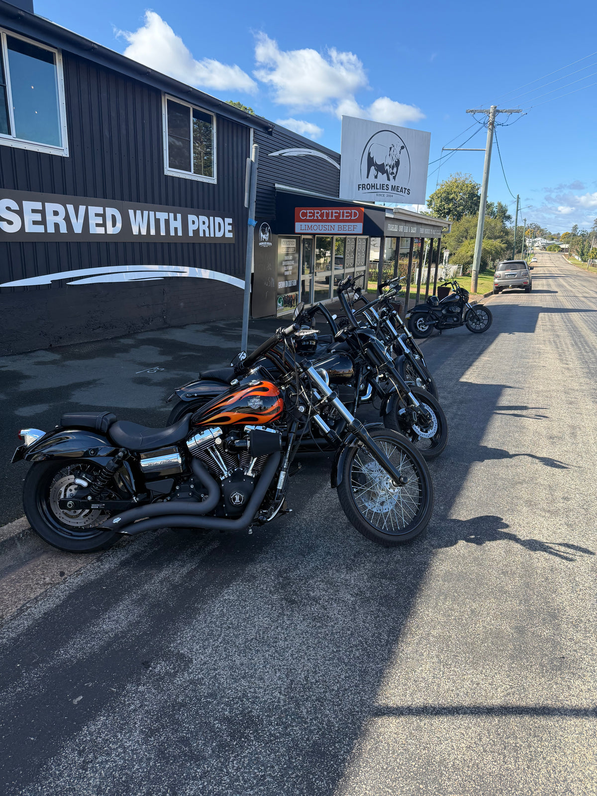Forge Kustoms cruiser motorcycle lifestyle