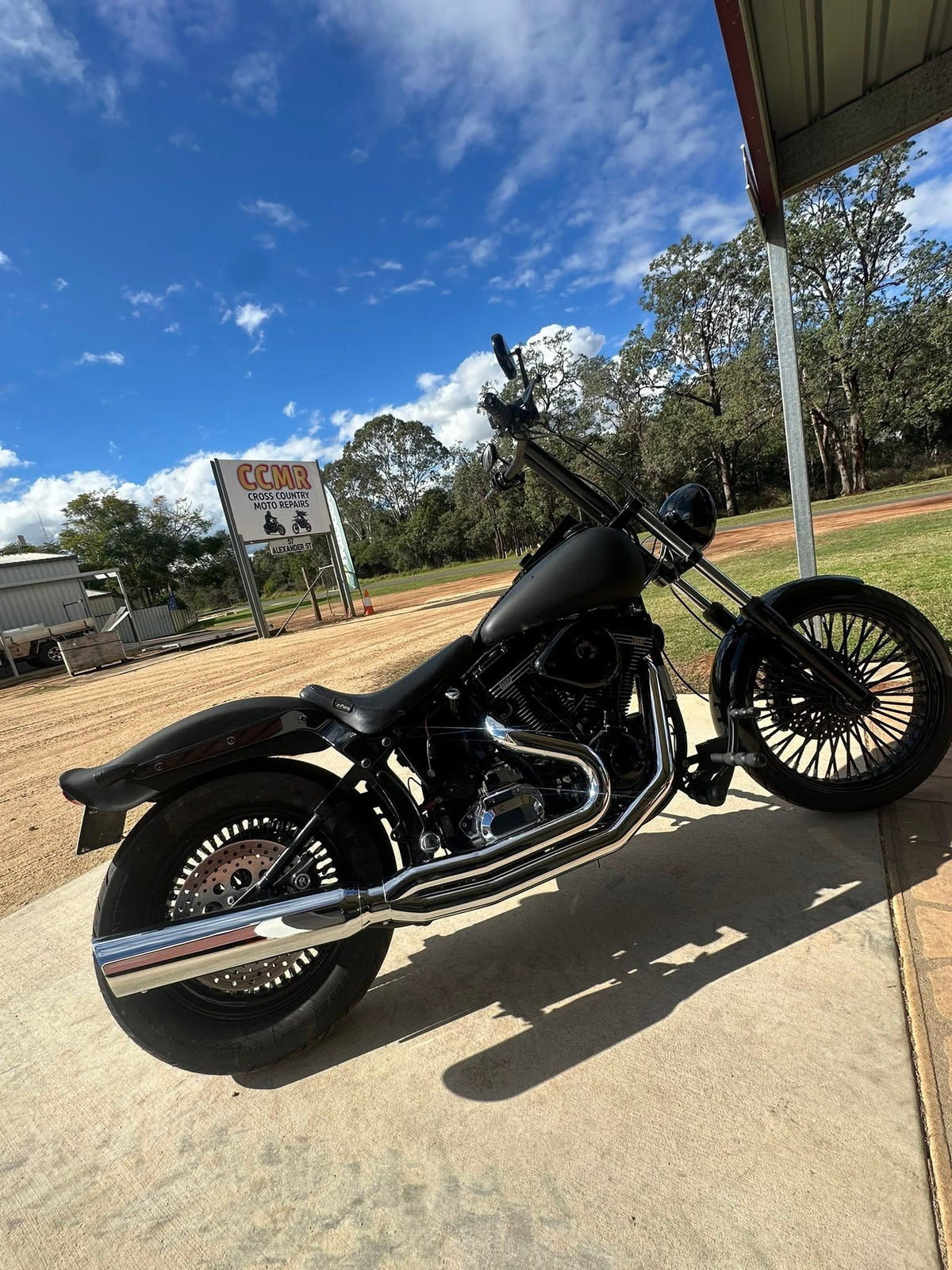 Forge Kustoms cruiser motorcycle lifestyle
